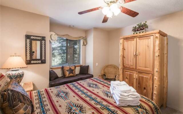 Riverside House - Three Bedroom Cabin