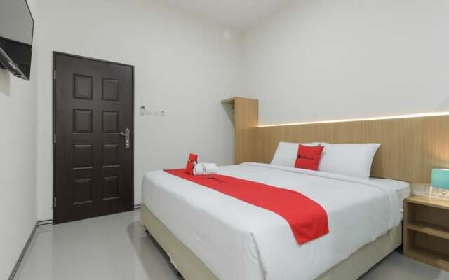 RedDoorz near Mall SKA Pekanbaru