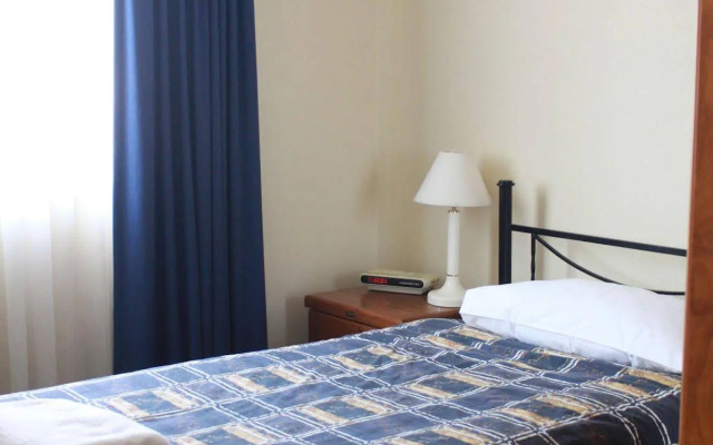 Mid City Motor Inn