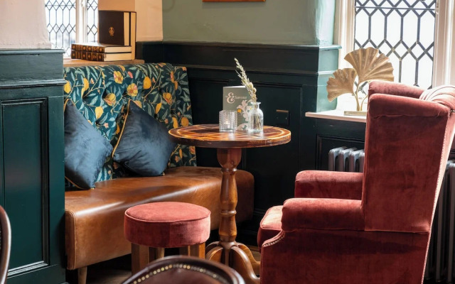 Wheatsheaf Hotel - Virginia Water by Greene King Inns