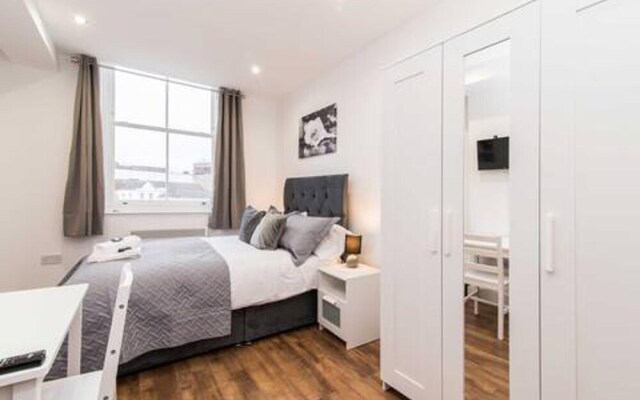 Sublime Stays Webberley Studio 9B Double Bed