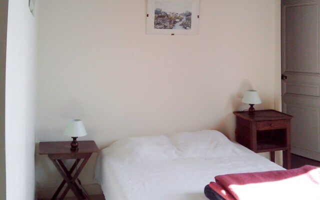 Mansion With 4 Bedrooms in Moussy, With Enclosed Garden