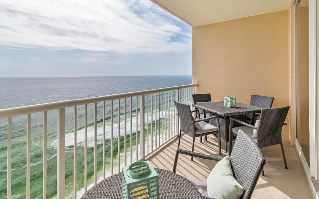 Majestic Beach Towers 2-2003