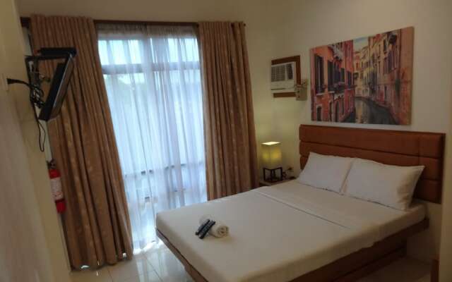 Rozen Suites Paradise