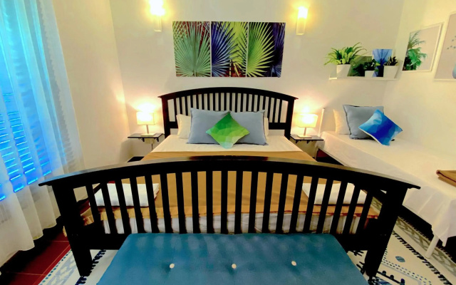 12Haven - Stunning Seaside Luxury Villa PortDickson