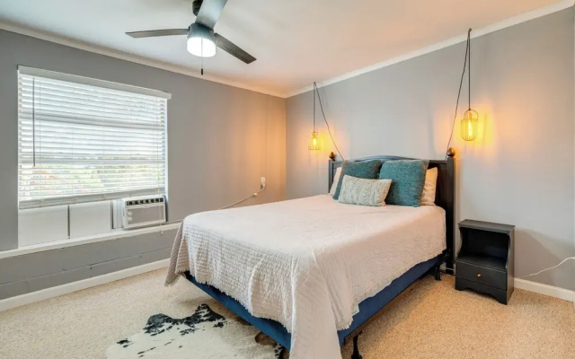 Lake Travis Access: Pet-friendly Lago Vista Home!