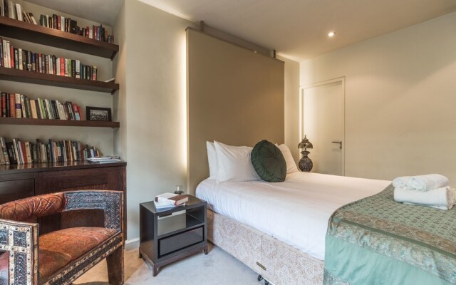 The Oscar Wilde Suite by 5STARSTAY