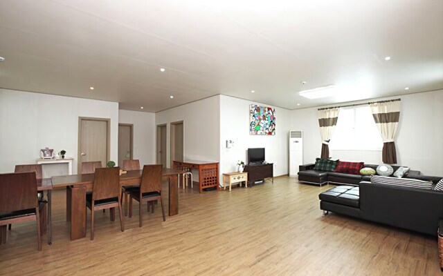 Paju Mountain Breeze Pension