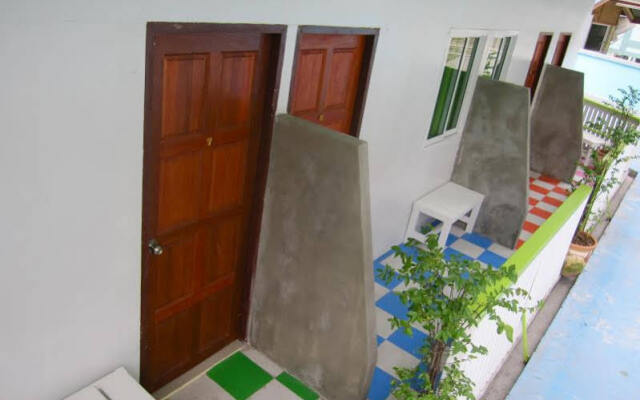 Corner Resort