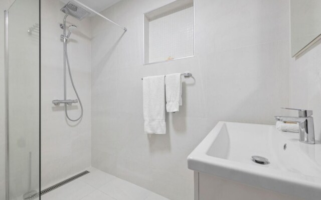 NEW 4br3ba Villa Near Eagle Beach w Private Pool