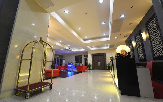Paseo Premiere Hotel