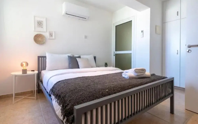 Chloris 3- Bedroom Apartment in Larnaca