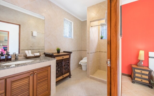 Private Beach Majestic Pool Villa Pattaya