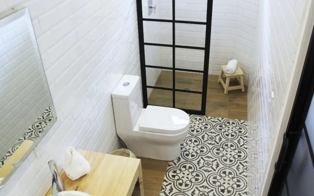 Lila & Co Hotel Boutique