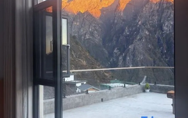 Tiger Leaping Gorge Yijing Yungu Homestay