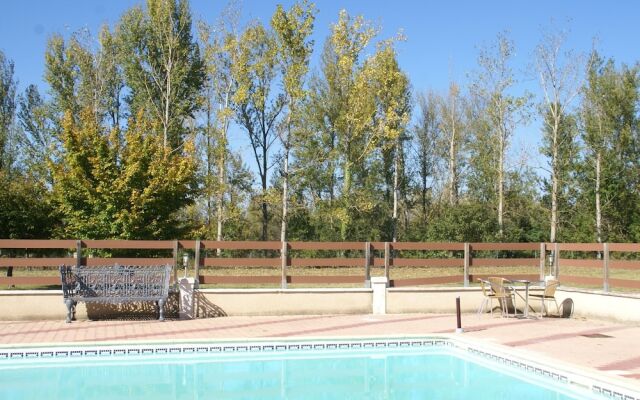 Apartment in a 15th Century Castle With Swimming Pool