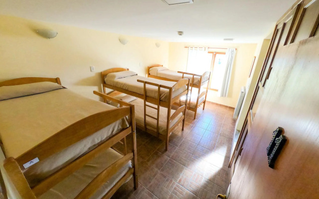 Pioneros del Valle Hostel
