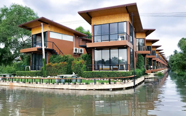 The Grace Amphawa Resort