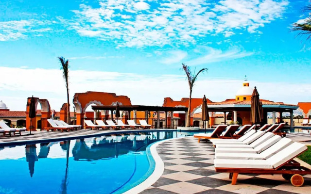 2 BD Family Suite at Cabo San Lucas