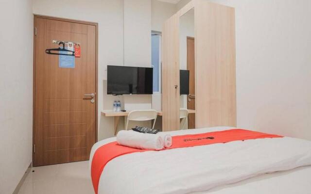 Reddoorz Plus Near Soekarno Hatta Airport Taman Mahkota