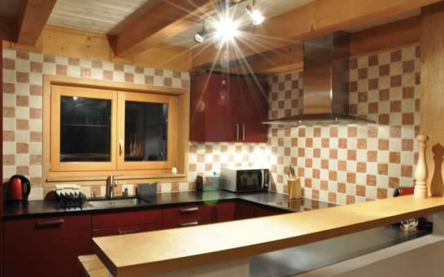 Chalet Edelweiss Stunning Glacier View