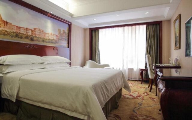 Vienna Hotel Shenzhen Longhua Qinghu Road Branch