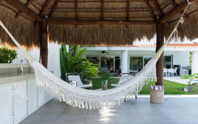 Casa Caleta, Surrounded by Nature, Ideal for Large Groups