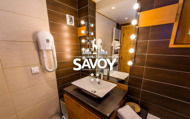 Les Balcons du Savoy