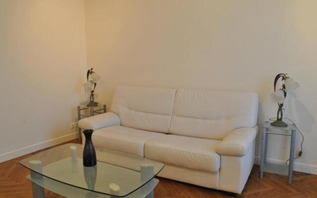 Palais Hoche 2P LON5218