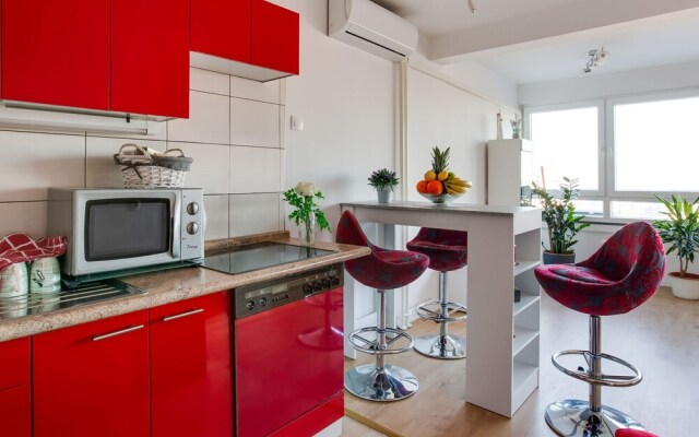 Studio Apartment in Zagreb With Lake Nearby