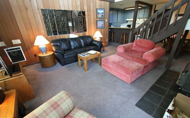 Summit #10 3 Bedroom Condo