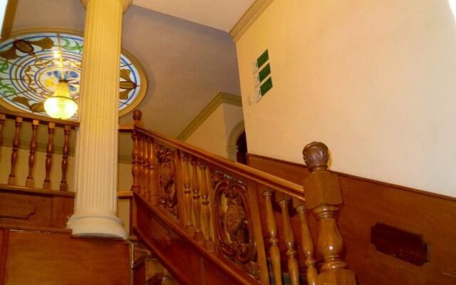 Hotel La Colonia