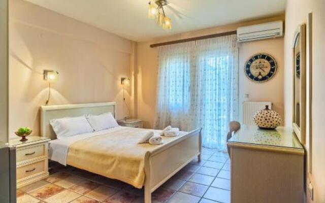 Avli Rooms