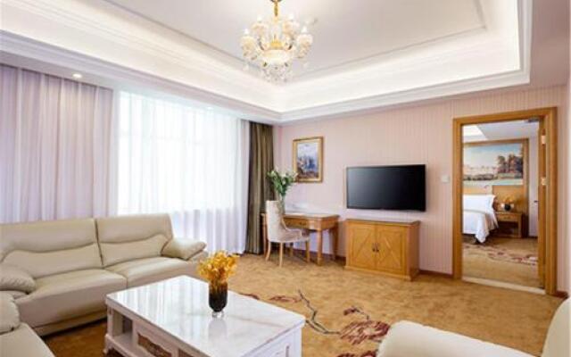 Vienna Hotel Foshan Lingnan Pearl Gymnasium