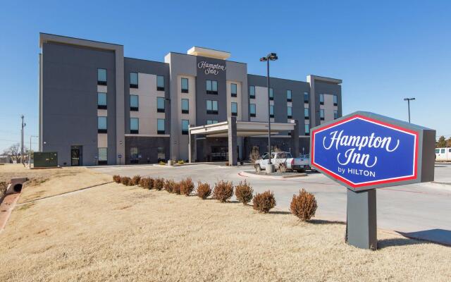 Hampton Inn Mustang