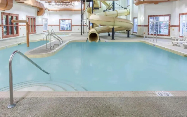 Ramada Camrose