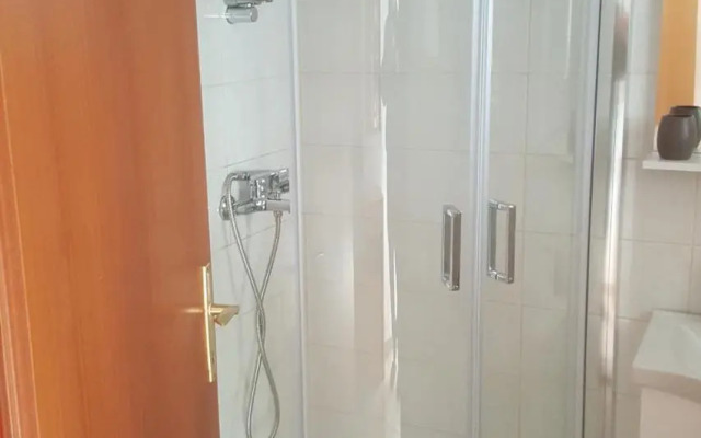 Apartment Povljana 6468a