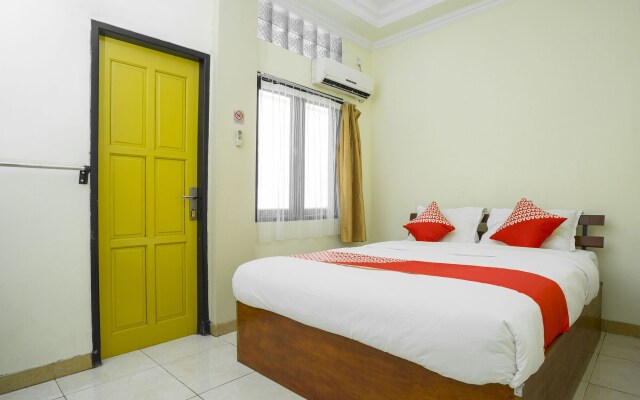 OYO 2319 Tengkawang Residence