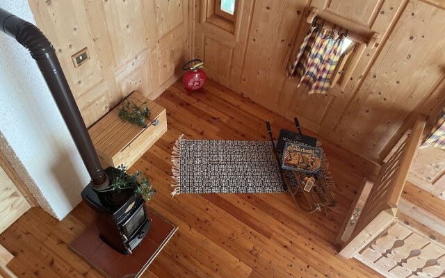 Belvilla by OYO Hilltop Chalet in Lamon With Views