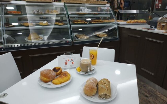 Madalena Beach Apartment by MP