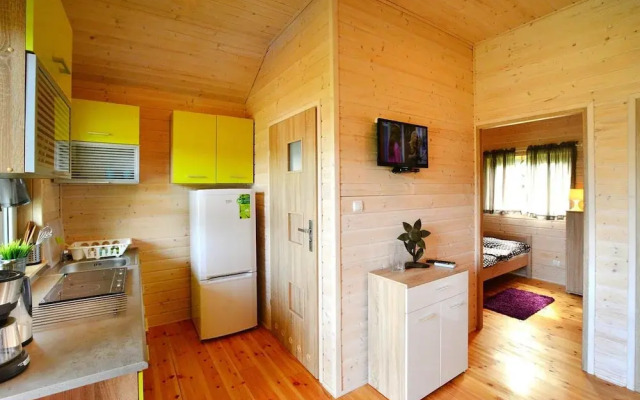 Cottage in Jaroslawiec Near Heated Pool