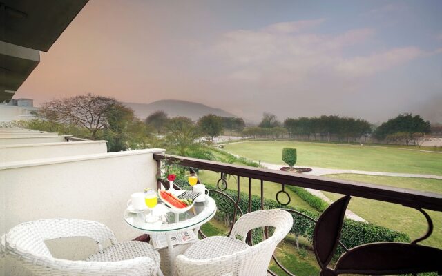 TreeHouse Sunrise Resort & Caravan Park