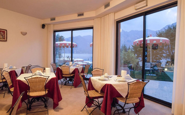 Hotel Oasi Beach