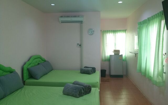 Ban Ruen Thai Resort