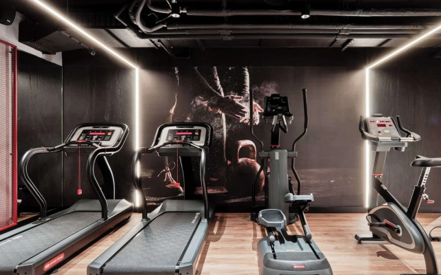 Radisson RED Hotel & Radisson RED Apartments, Kraków