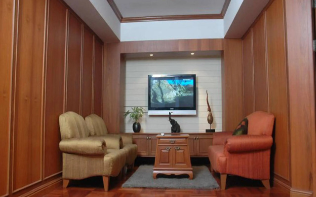 Royal Ivory Sukhumvit Nana