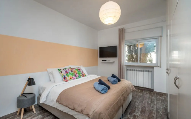 Emek Refaim Apartment German Colony