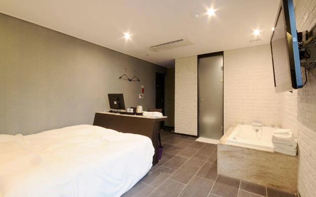 Queens Hotel Seomyeon Busan