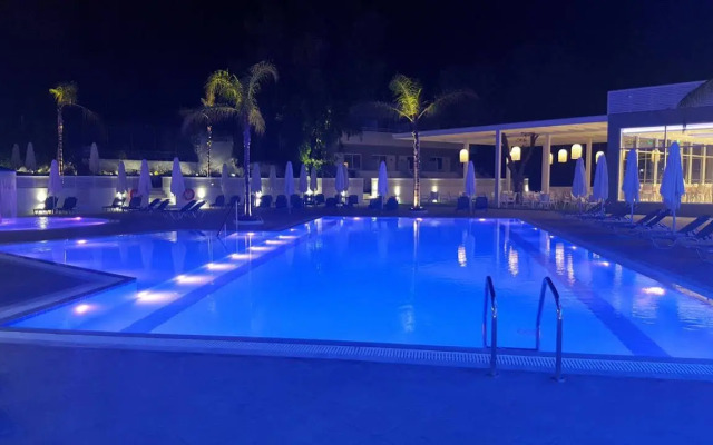 Oceanis Park Hotel