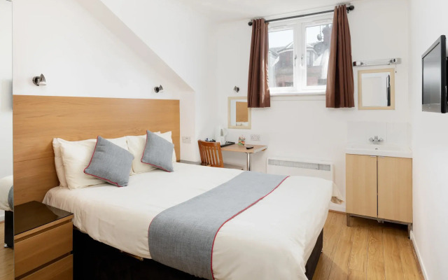 Charing Cross Hotel